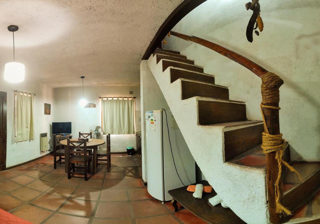 Cabanas Budapest Капила дел Монте Екстериор снимка