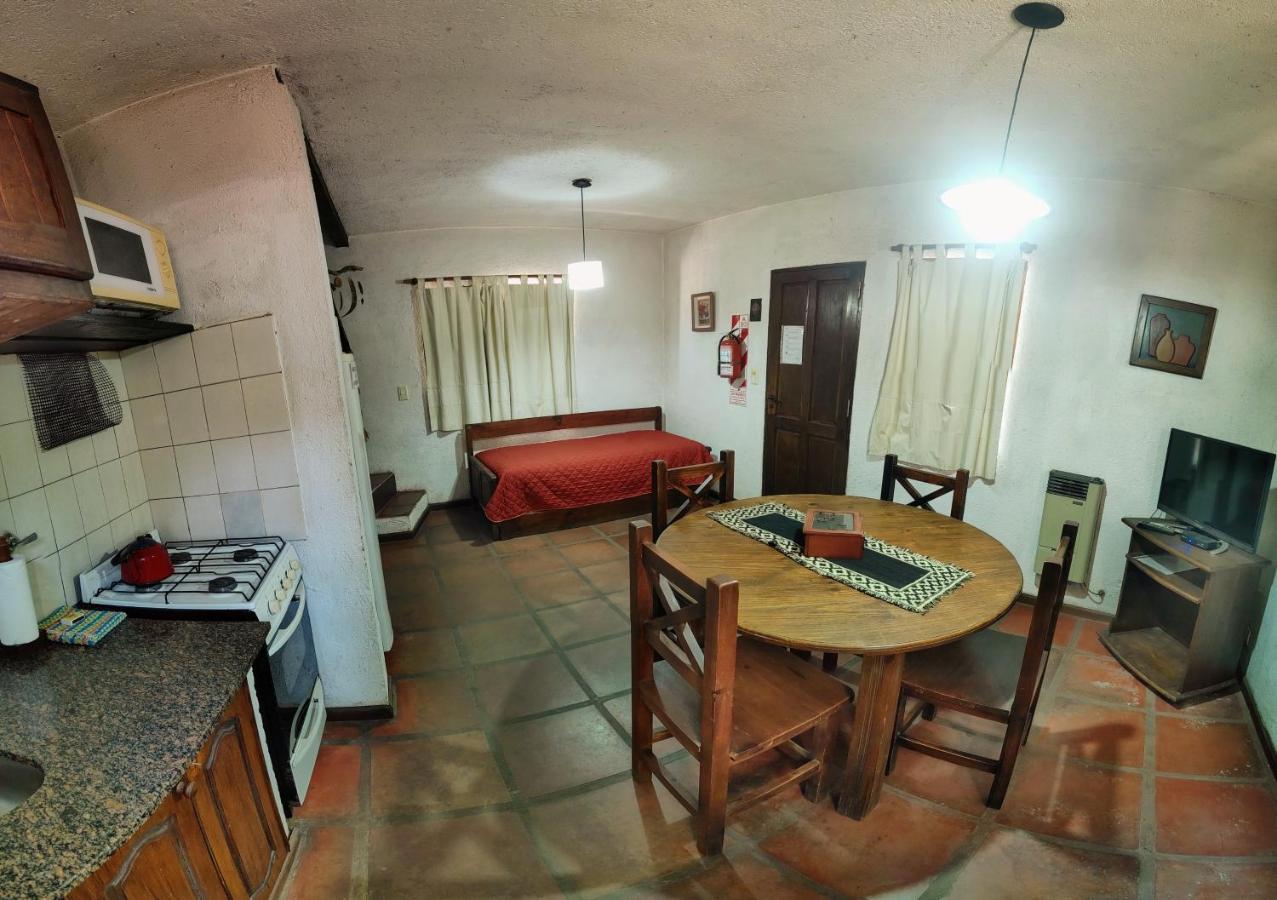 Cabanas Budapest Капила дел Монте Екстериор снимка
