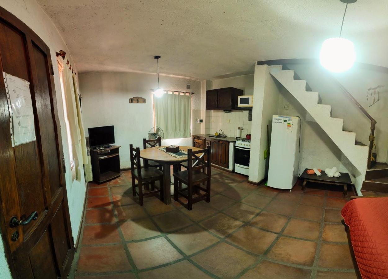 Cabanas Budapest Капила дел Монте Екстериор снимка