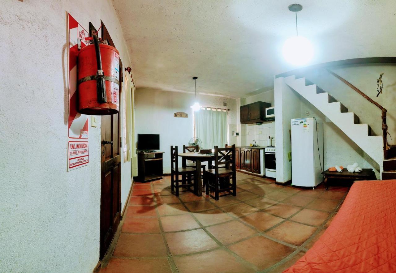 Cabanas Budapest Капила дел Монте Екстериор снимка