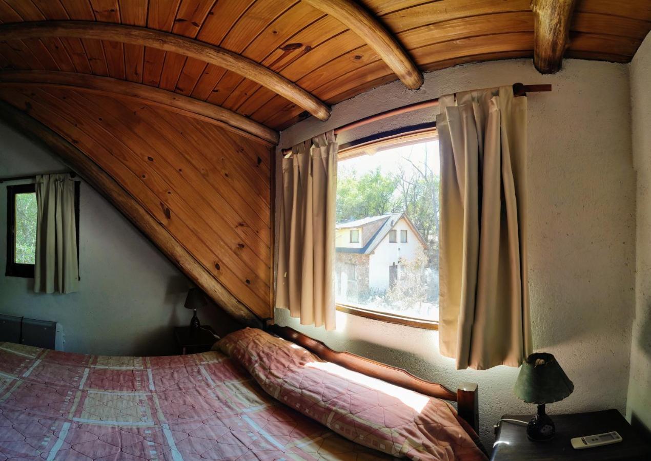 Cabanas Budapest Капила дел Монте Екстериор снимка